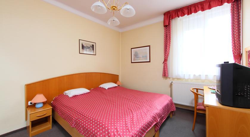 Hotel Blaha Lujza Balatonfured Room photo